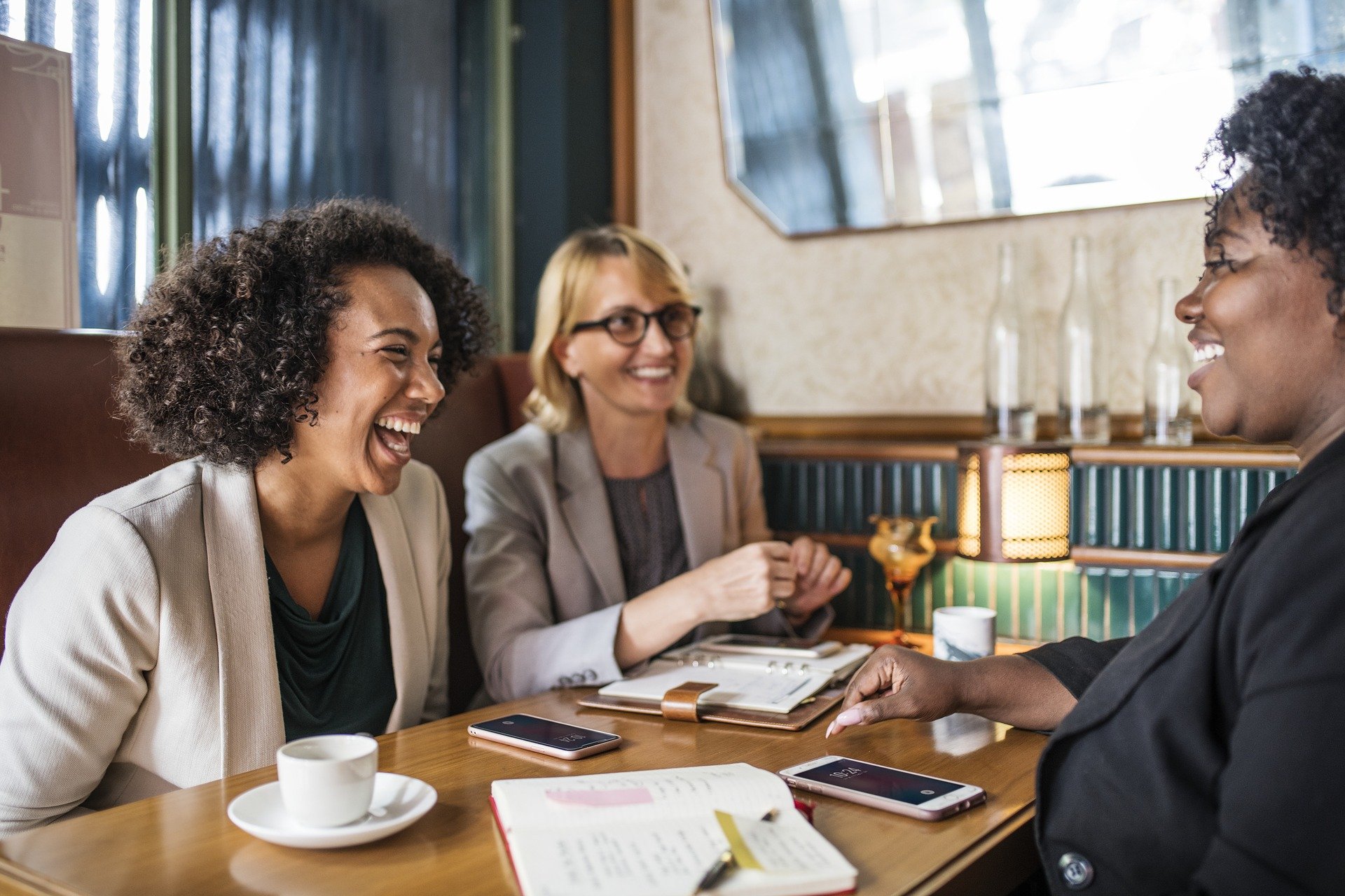 CX professionals having a meeting